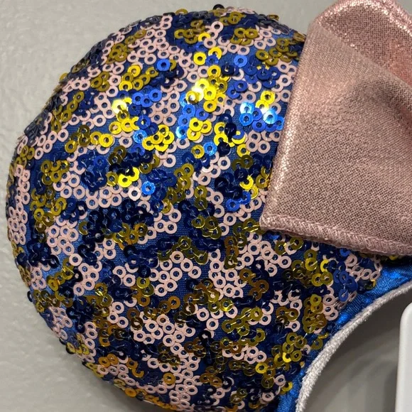 Disney Minnie Mouse Sequin Ears Headband - Pink and Blue - Picture 2 of 5